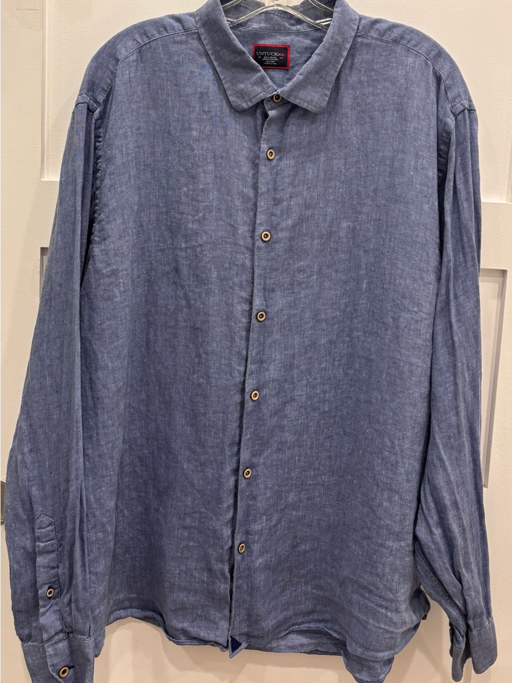 UNTUCKit Men's Soft Blue Linen Button-Down Shirt